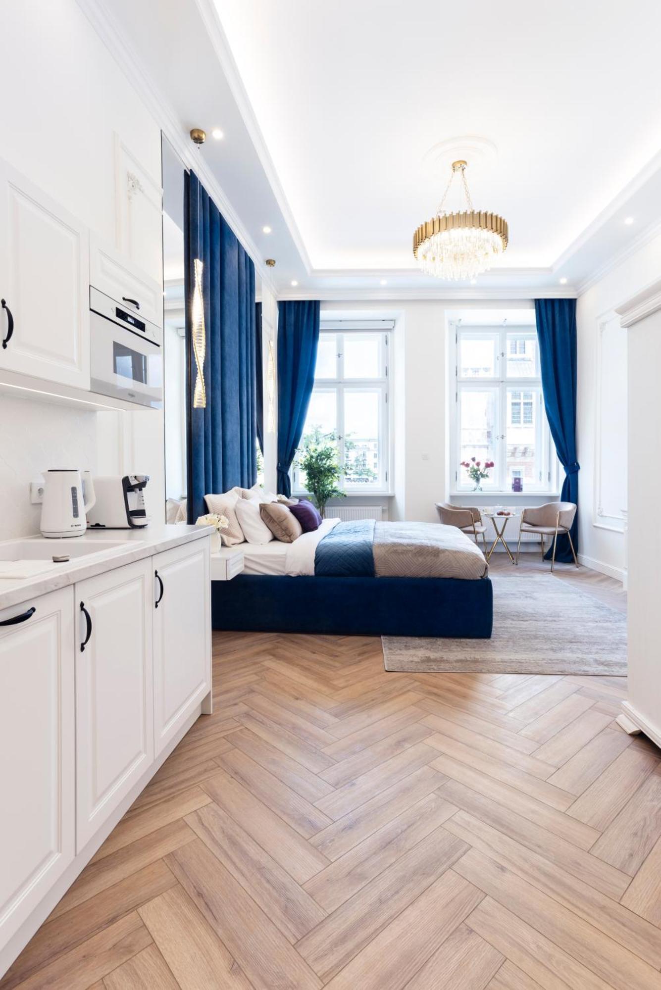 Aparthotel Main Square 3*